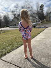 Load image into Gallery viewer, V- back leotard