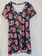 Load image into Gallery viewer, Women’s summer dress