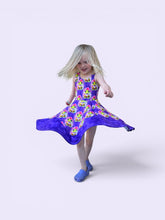 Load image into Gallery viewer, Briar twirl