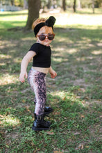 Load image into Gallery viewer, Leggings