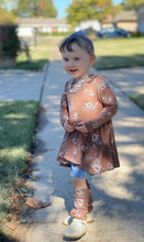 Load image into Gallery viewer, Hi-low Top