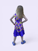 Load image into Gallery viewer, Briar twirl
