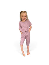 Load image into Gallery viewer, Capri joggers
