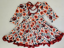 Load image into Gallery viewer, Tie-back twirl
