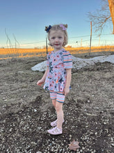 Load image into Gallery viewer, January raglan peplum and shorts set
