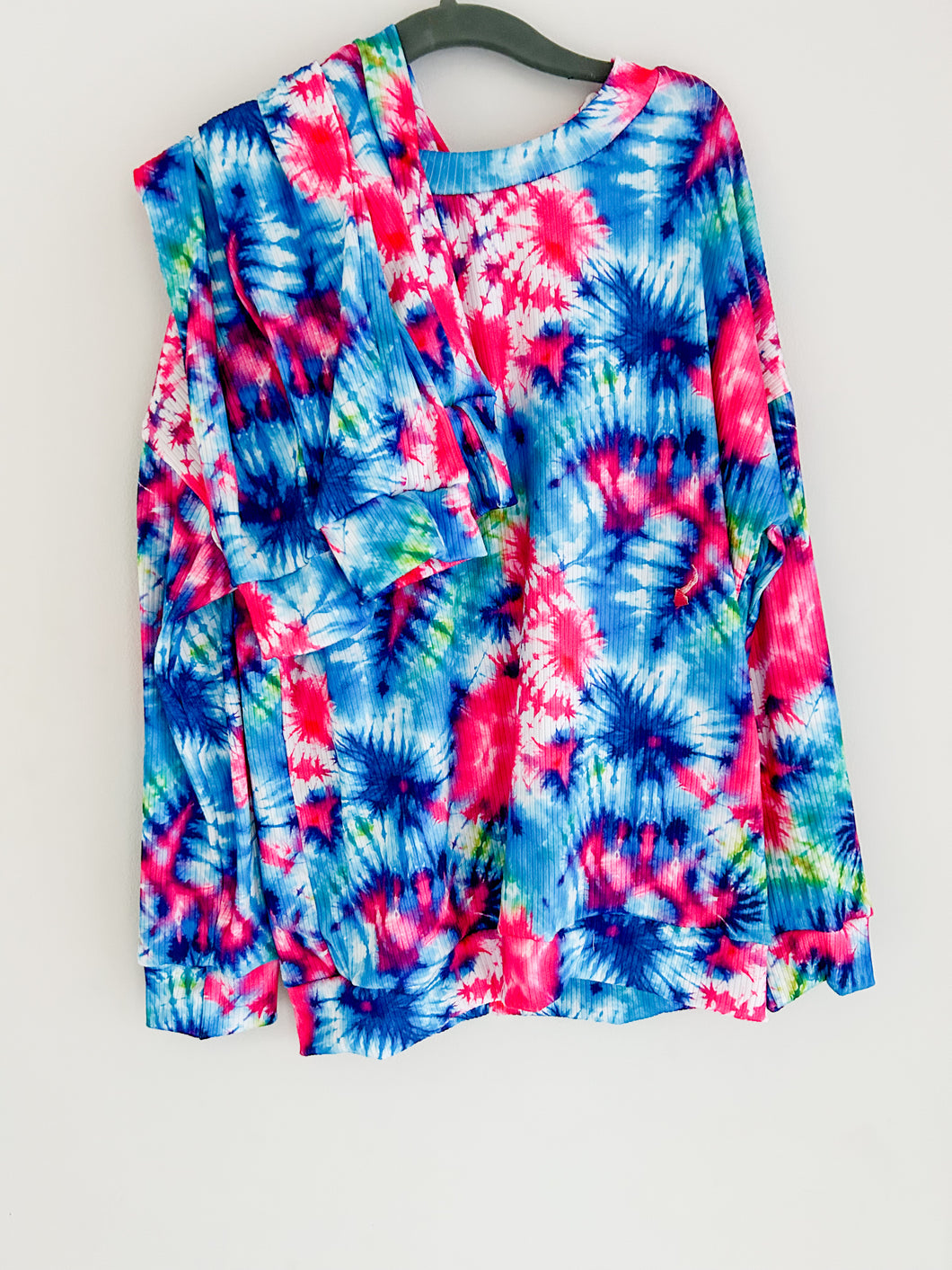 Size 8 long sleeved slouchy and legging set