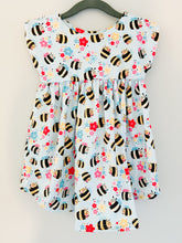 Load image into Gallery viewer, Bees dolman dress size 2
